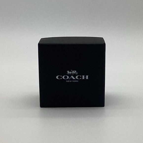 2044. Coach Libby Silver w/ Pink “C”  Insignia Watch - Picture 8 of 8